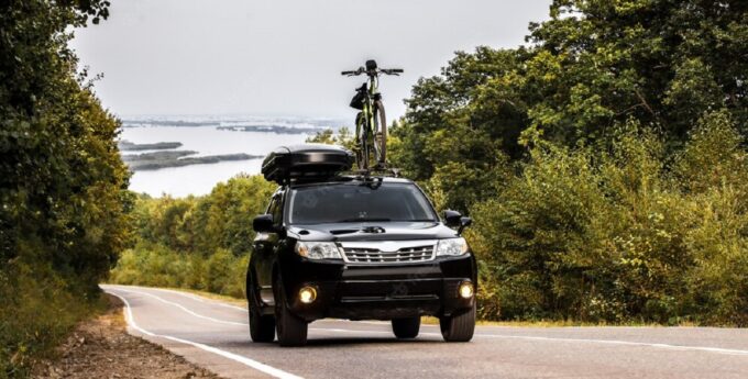 samochód bagażnik dachowy