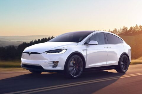 samochód Tesli- Model X