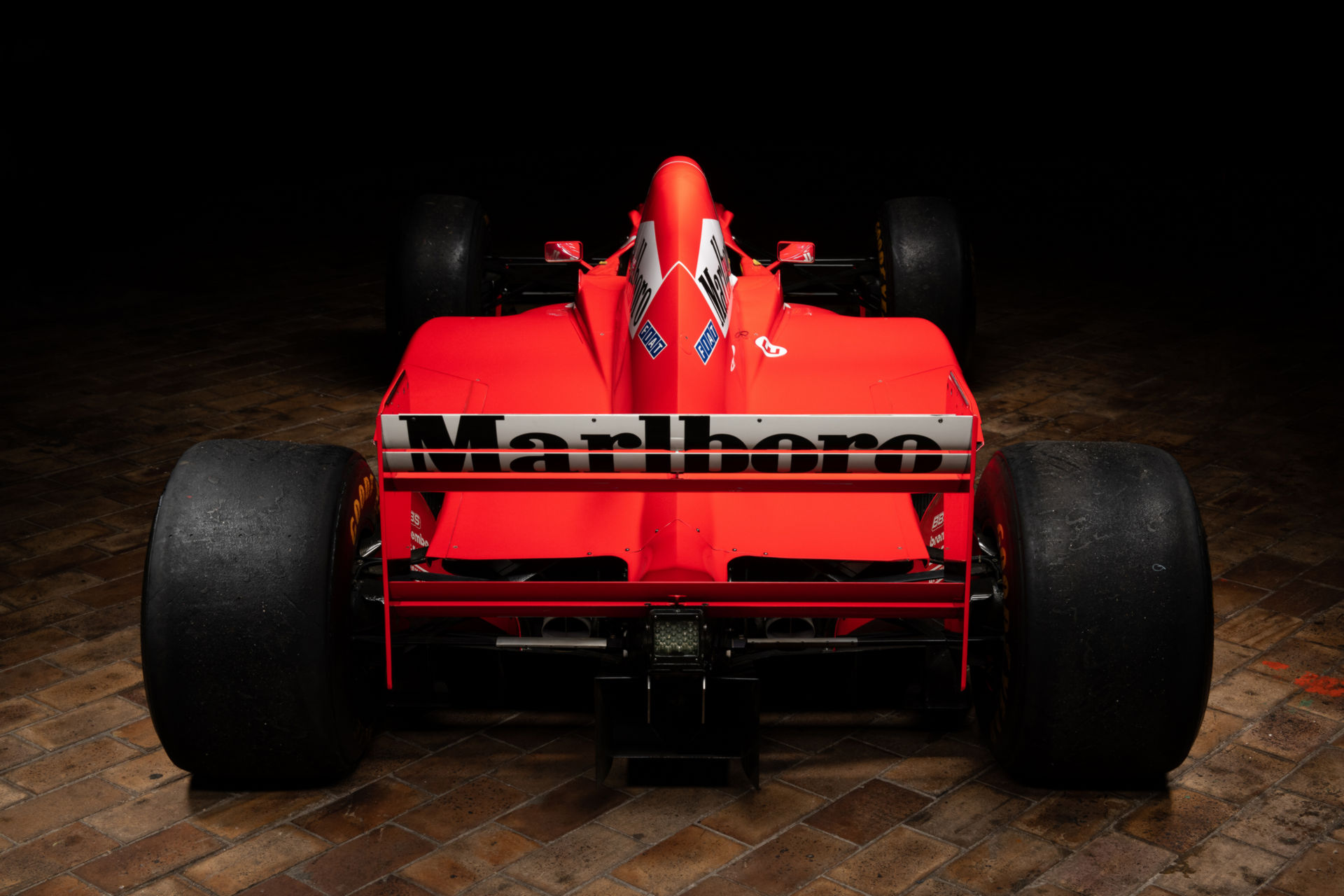 Ferrari-F1-Eddie-Irvine-3