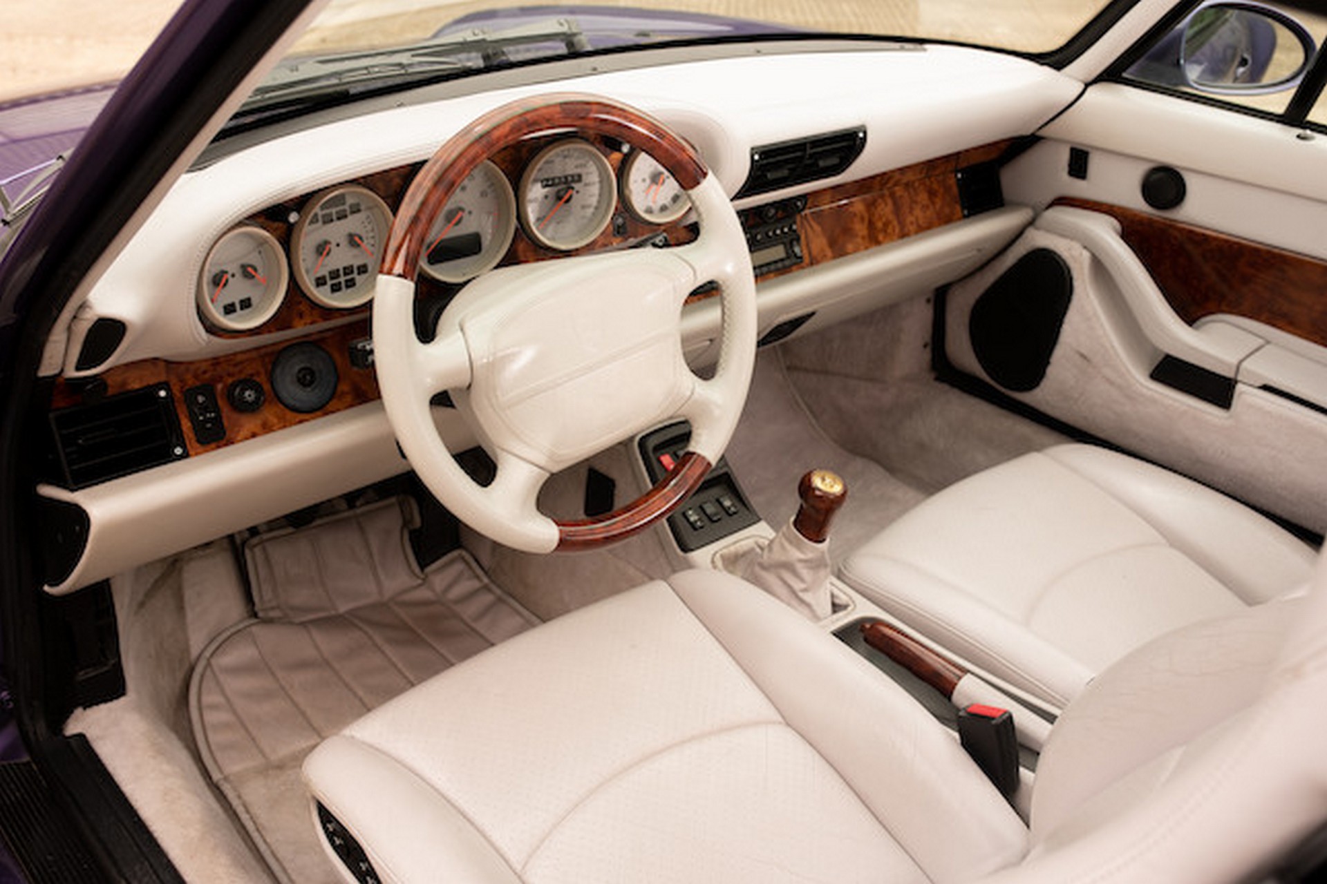 Porsche-911-Turbo-Saudi-5