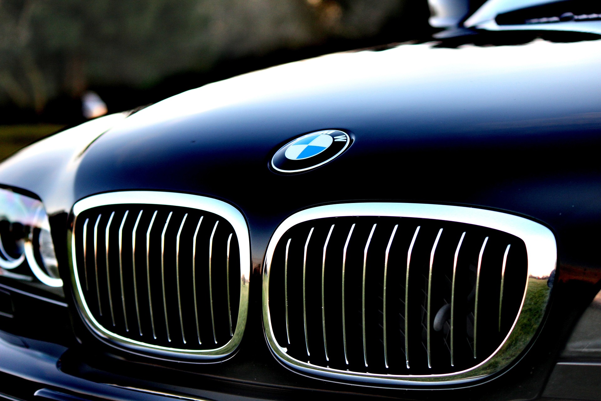bmw wypadek wypadki młodzi kierowcy seniorzy policja