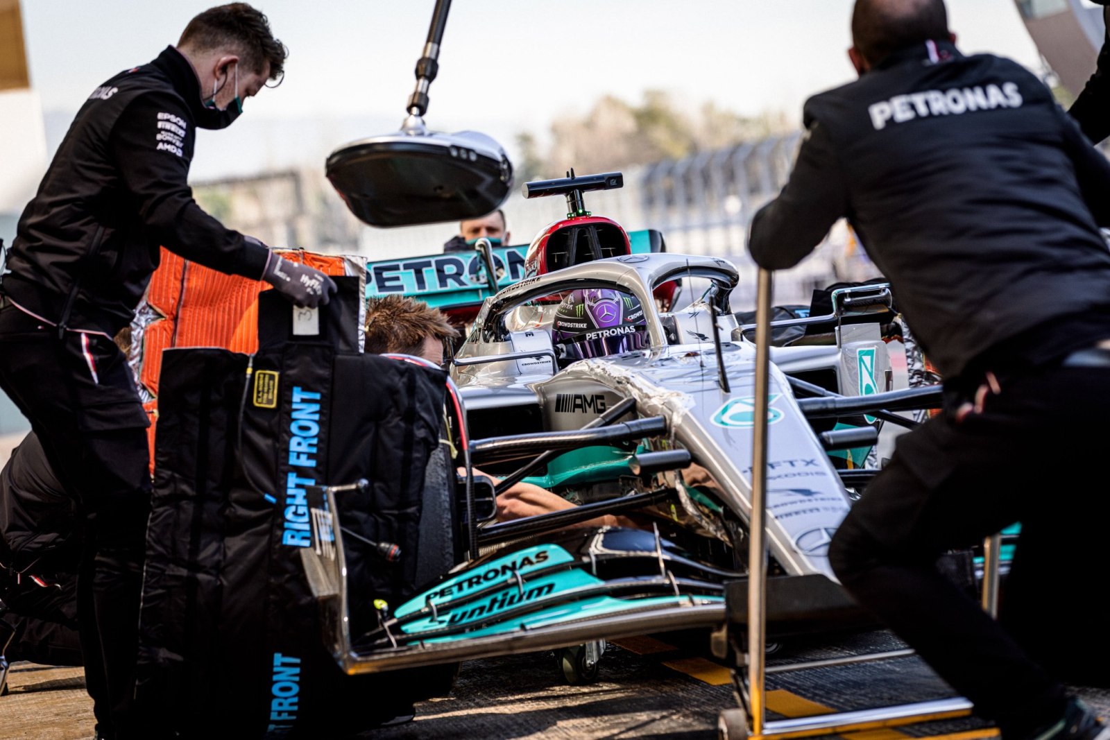 f1-lewis-hamilton-mercedes