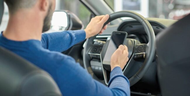 mandaty dla kierowców za jazde z telefonem
