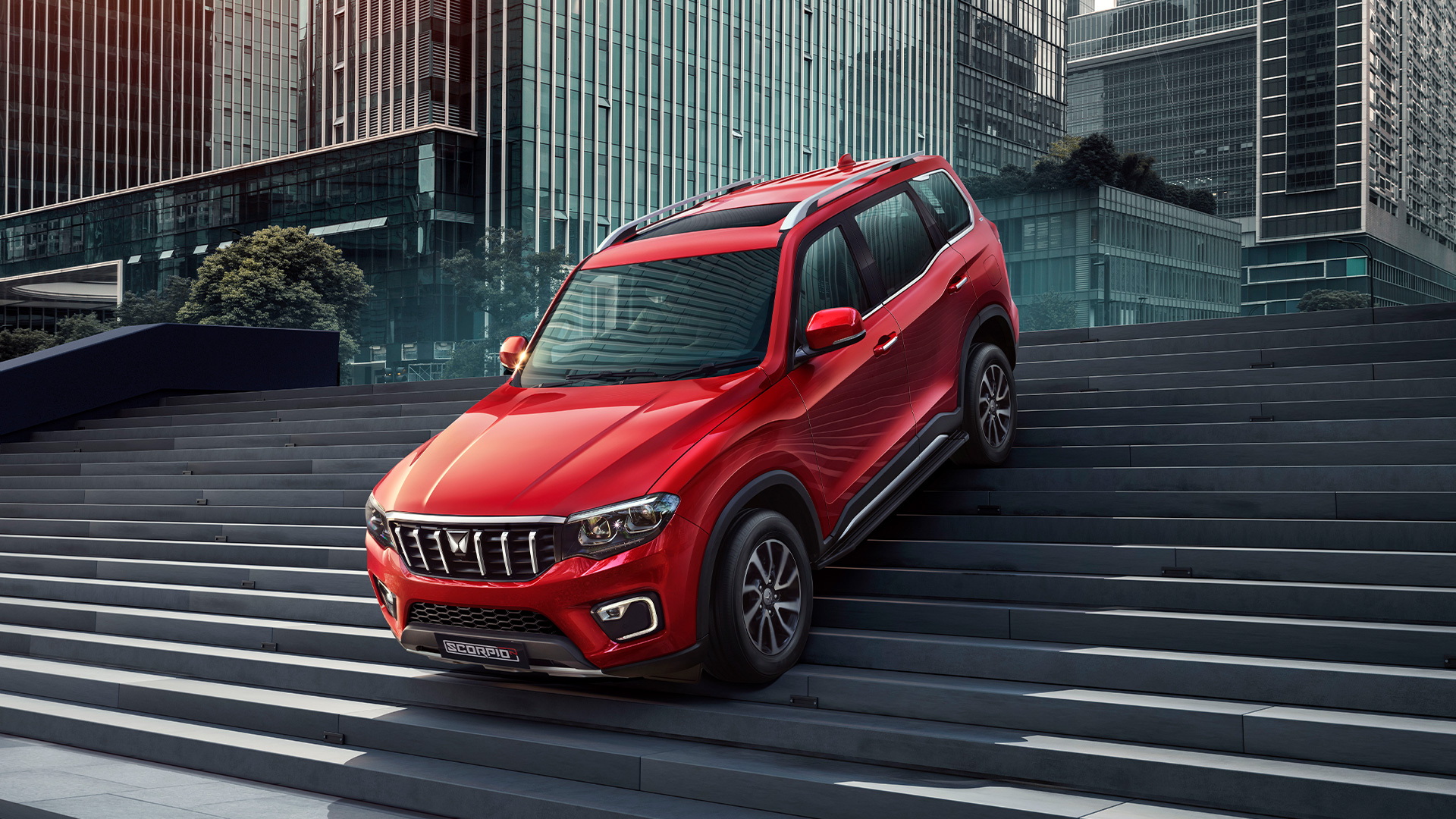 nowy-7-osobowy-suv-mahindra