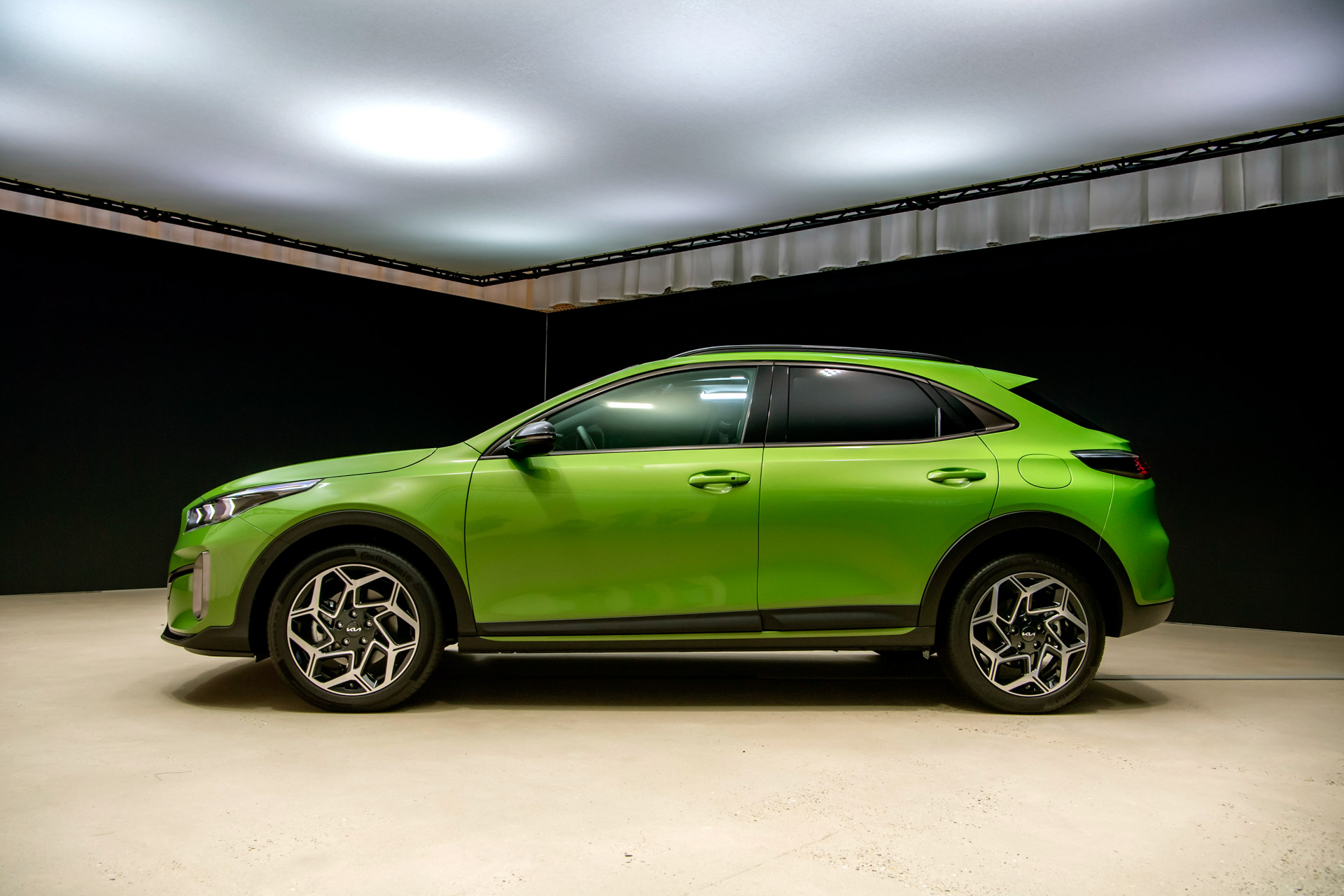 2022-Kia-XCeed-facelift-00012