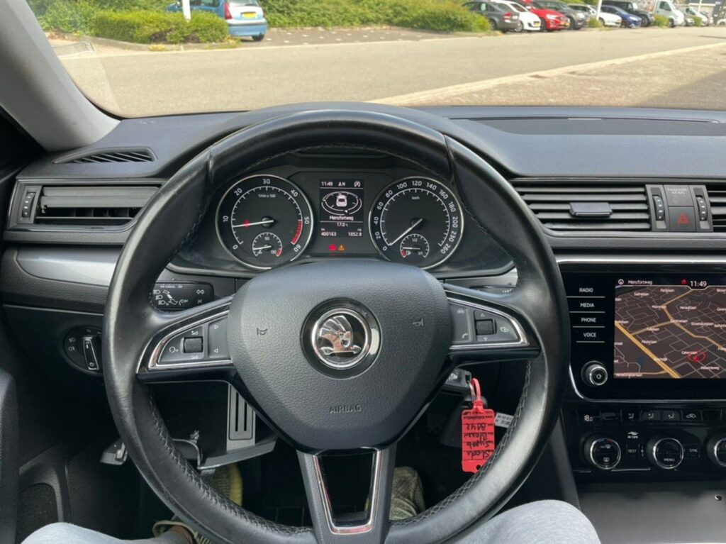 4-letnia-skoda-superb-tdi-przebieg