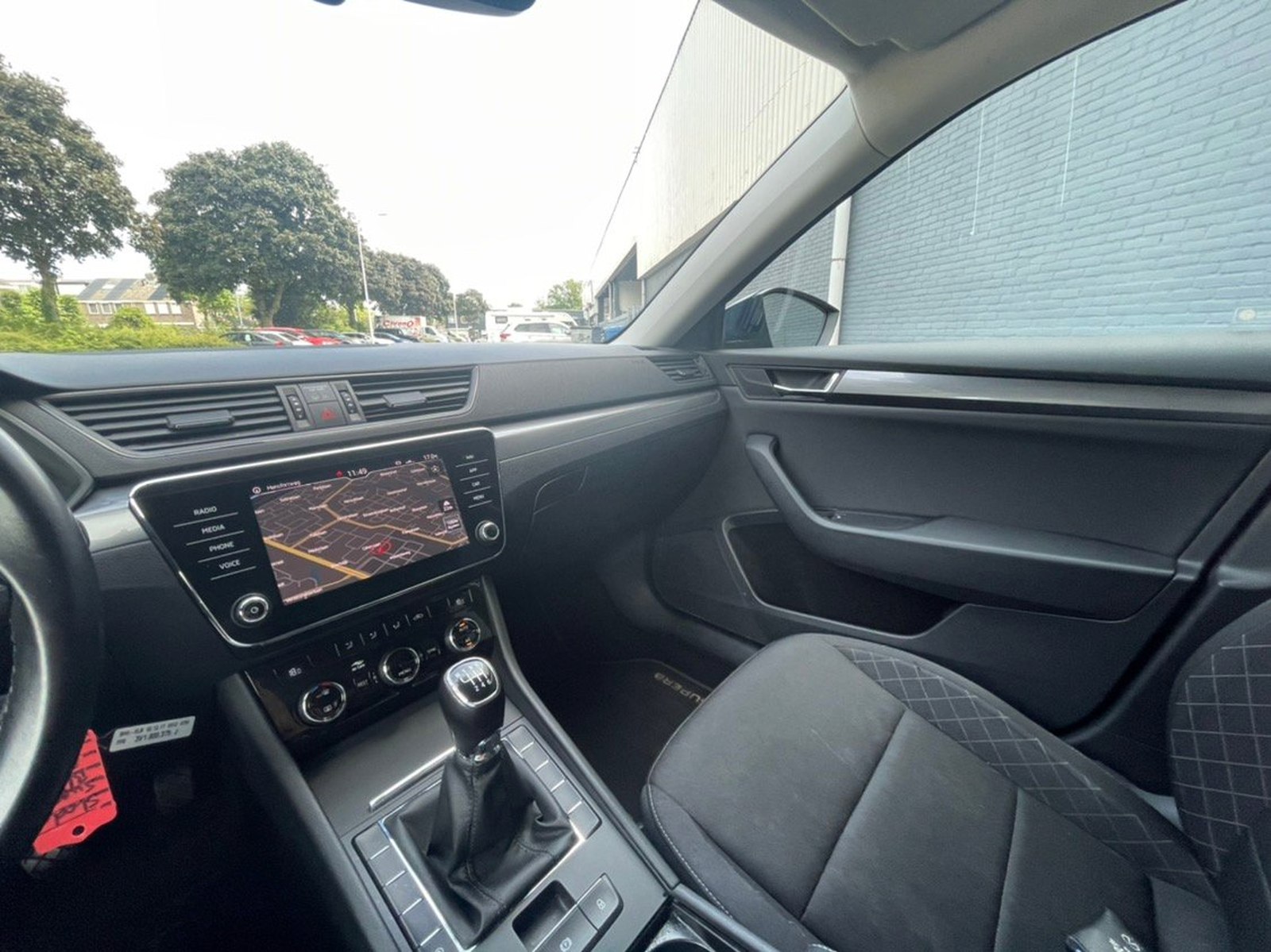 4-letnia-skoda-superb-tdi-przebieg