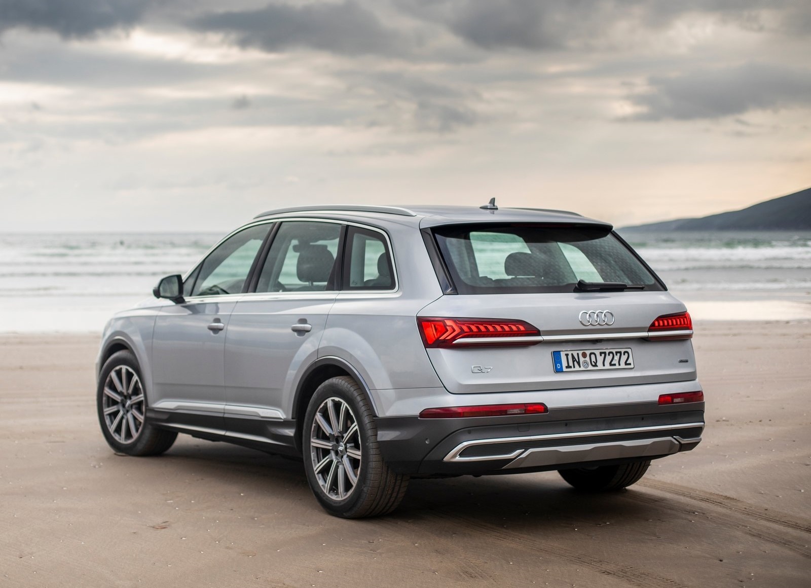 luksusowy-suv-z-niemiec-audi-q7