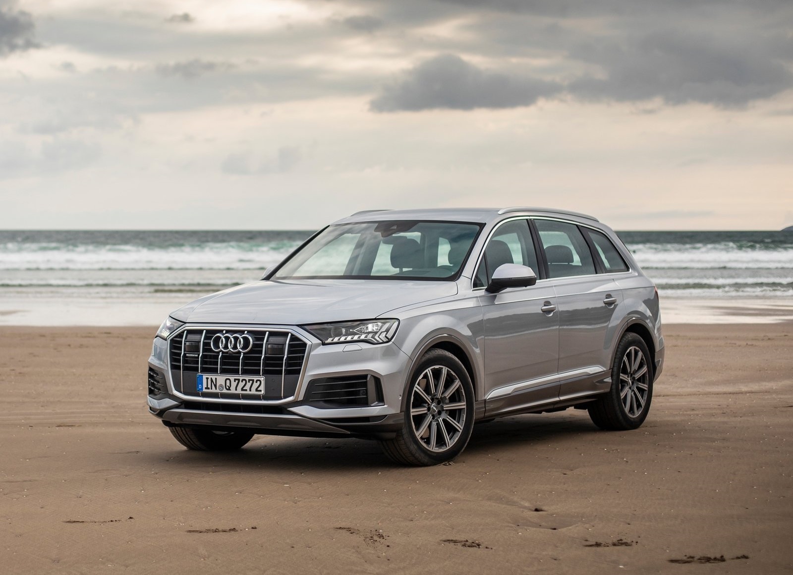 luksusowy-suv-z-niemiec-audi-q7