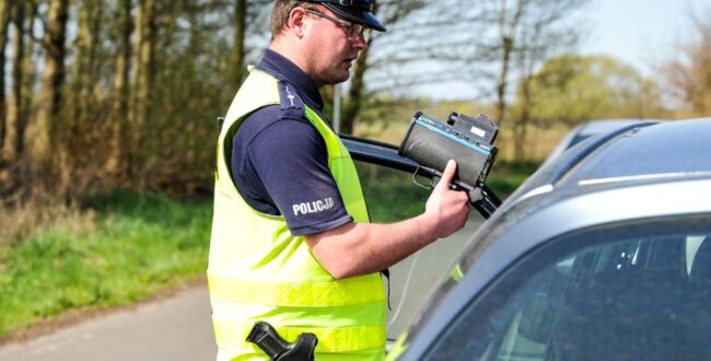 Podwyżka mandatów w Polsce zbiera potężne plony. Rząd jeszcze bardziej zaostrzy przepisy?!