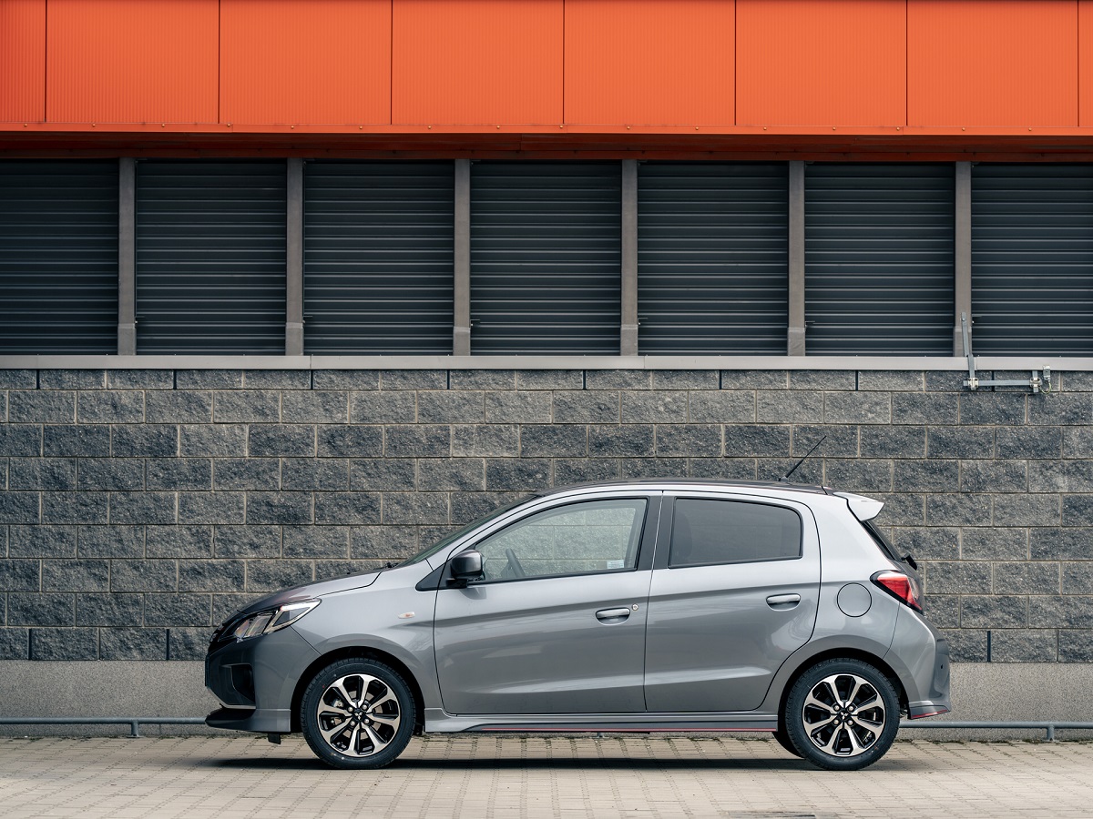 zamiast dacii spacestar od mitsubishi