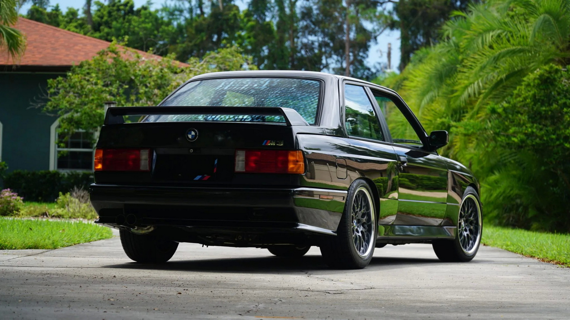 1989-BMW-M3-BaT-6