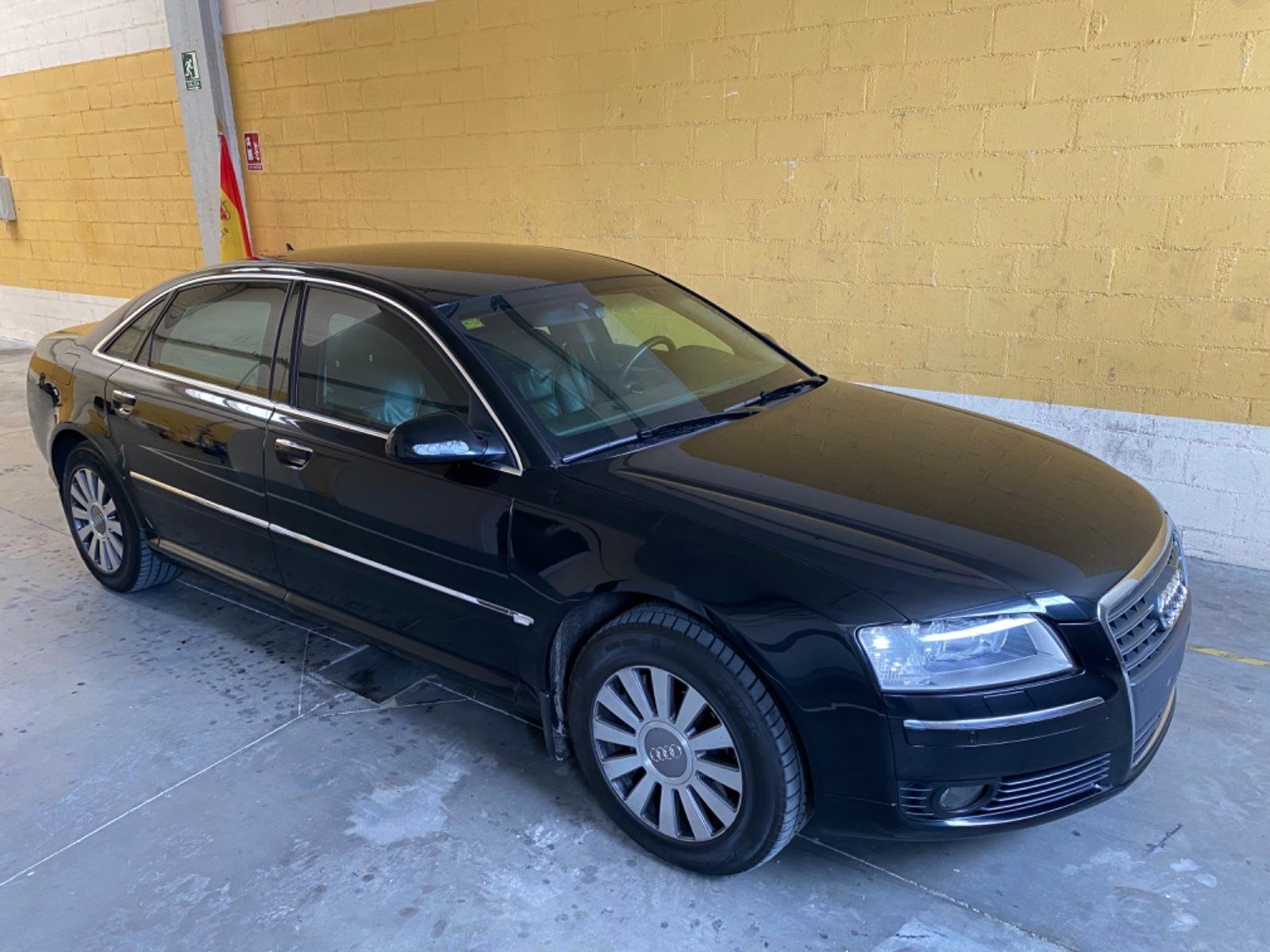 Audi_A8_W12_Security_2006_VR7_11