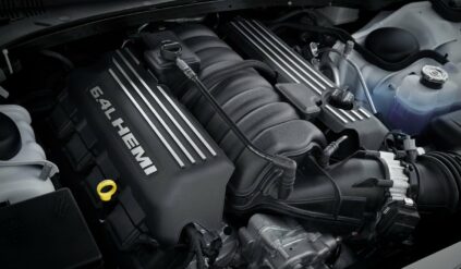 kierowcy rzucili sie na ten model silnik pod maską V8