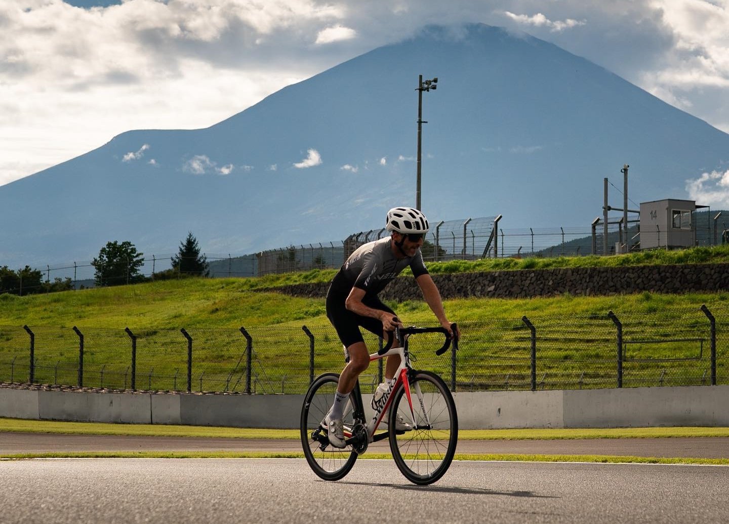 Kubica rowerem na Fuji