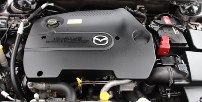 Znany producent samochodów chce wolności technologicznej! Silnik spalinowy przetrwa?