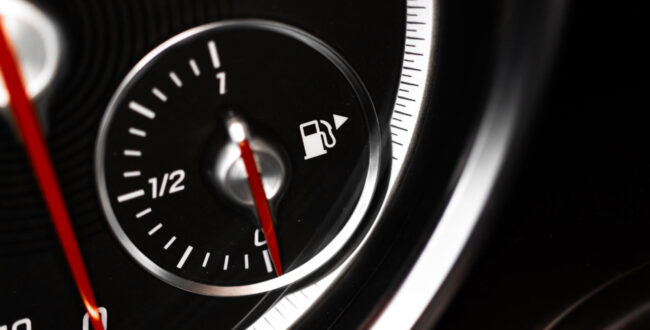 Proste zasady ekonomicznej jazdy! Twój portfel będzie z tego zadowolony!