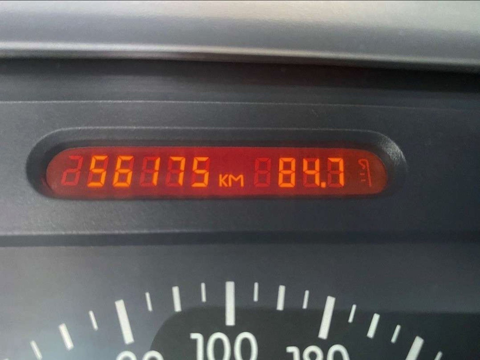 renault-laguna-1998-uzywany