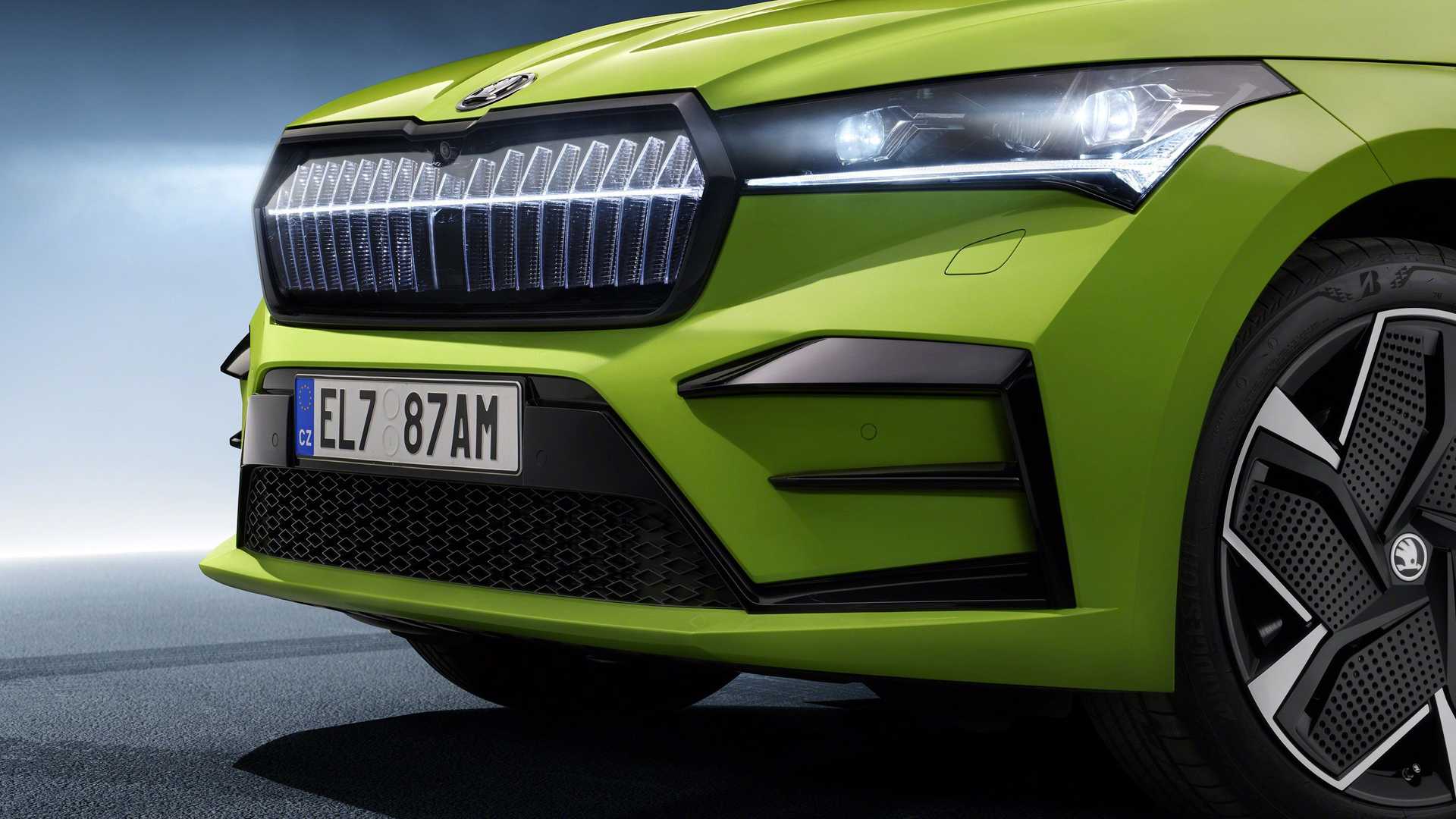 2022-skoda-enyaq-coupe-rs-iv