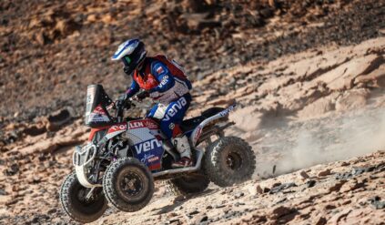 Wiśniewski rozpoczyna od zwycięstwa