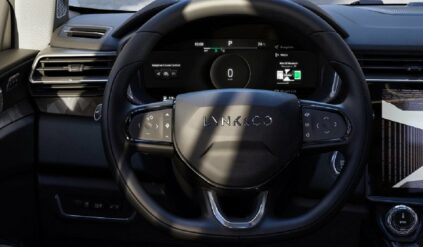 SUV jak Netflix Lynk&Co