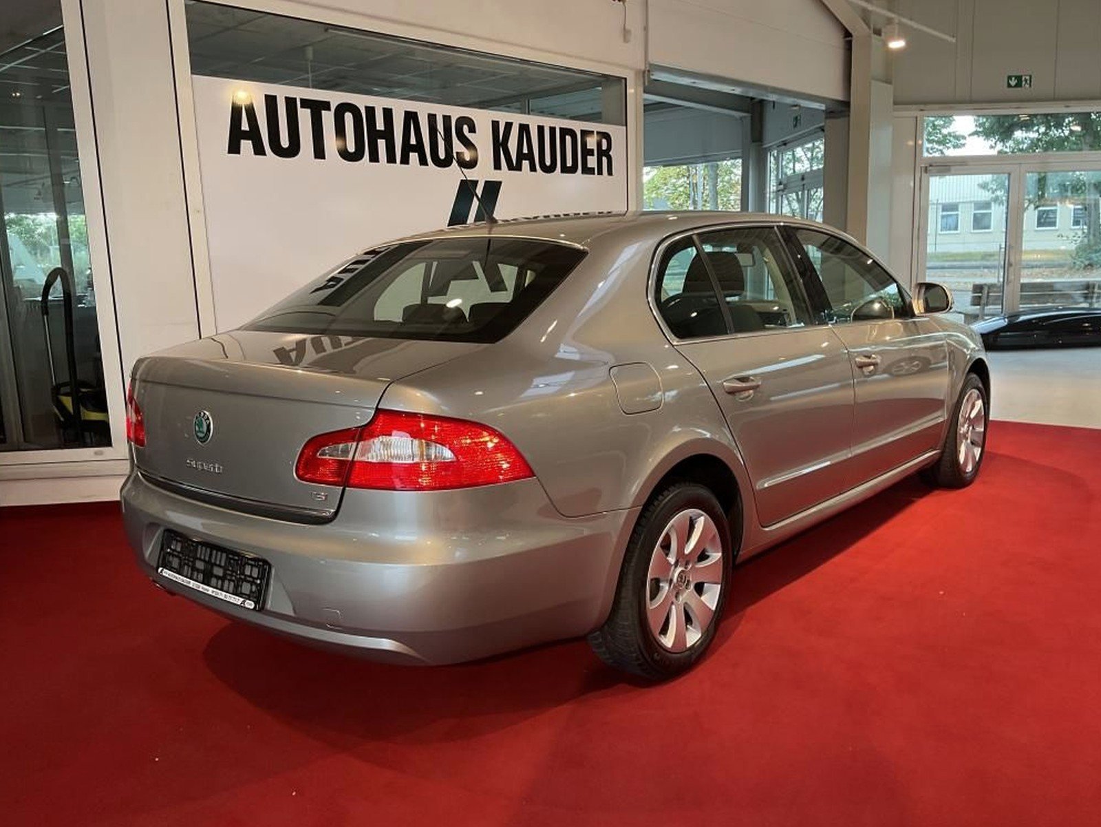 nieuzywana-skoda-superb