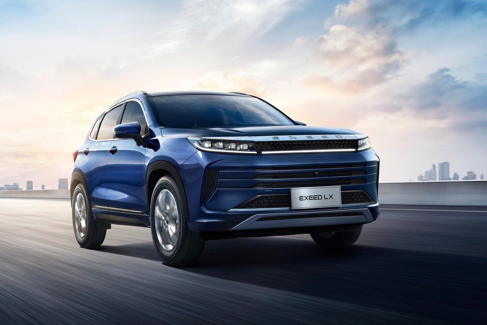 nowy-luksusowy-suv-kosztuje-tyle-co-dacia