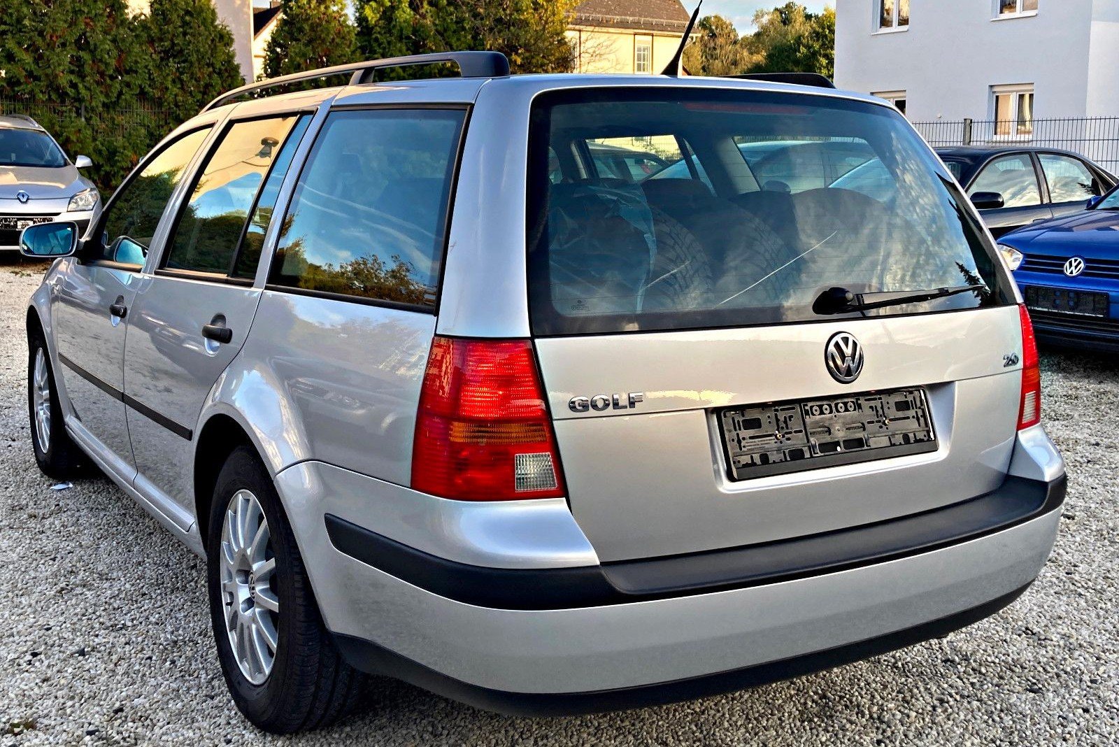 volkswagen-golf-iv-89-letni-dziadek