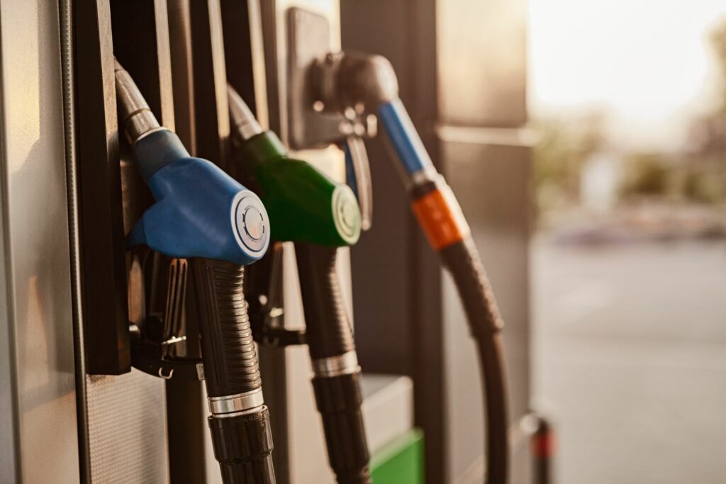 paliwo diesel ceny paliw vat akcyza podatki tarcza inflacja