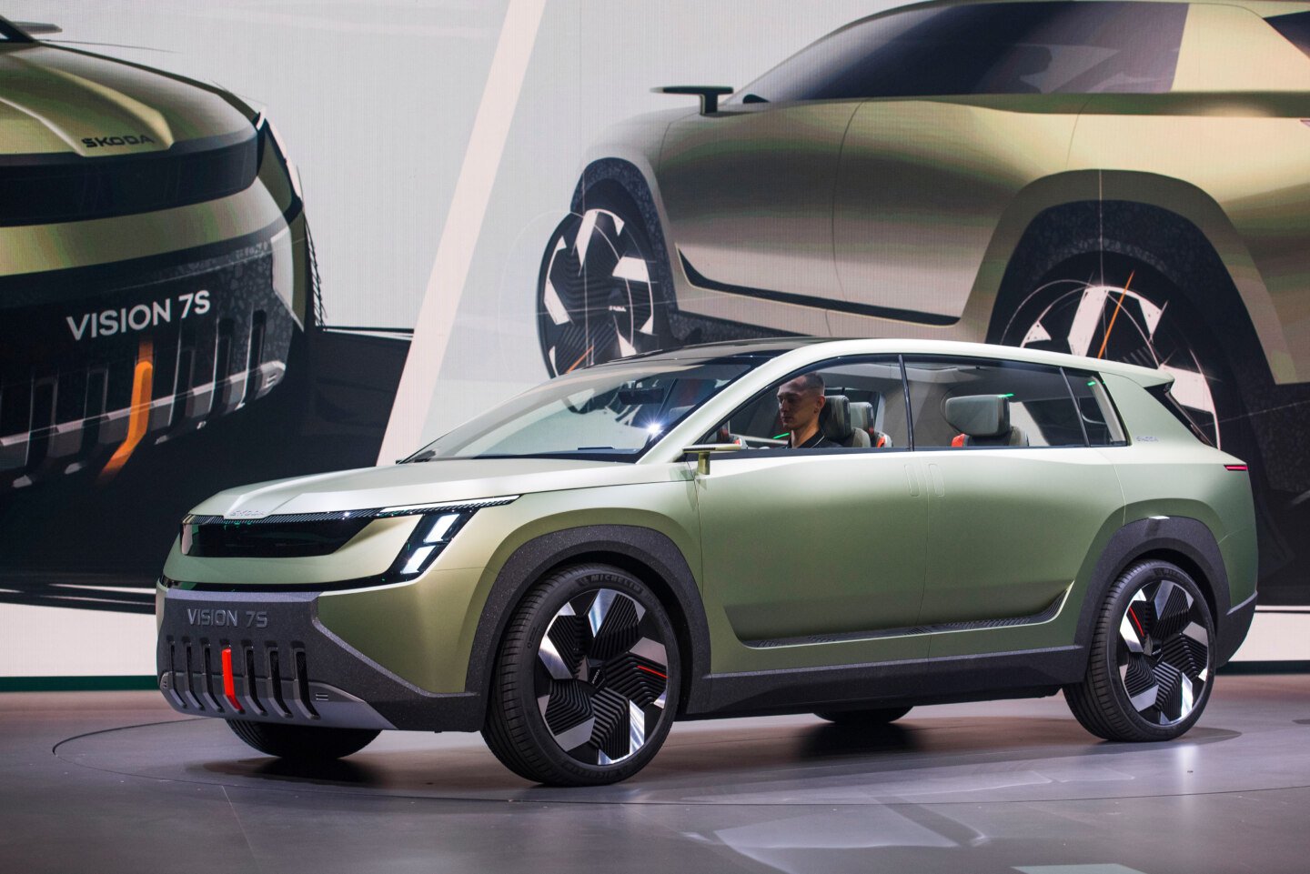 Skoda Vision 7S