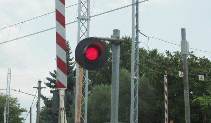 mandat fotoradar przejazd kolejowy