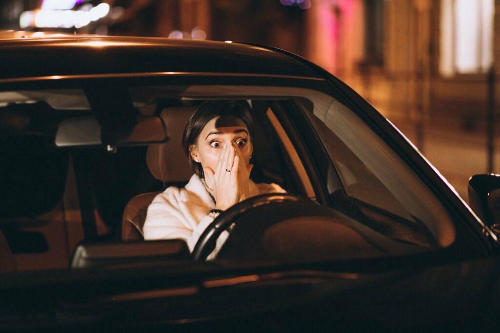 kierowcy mandaty światła