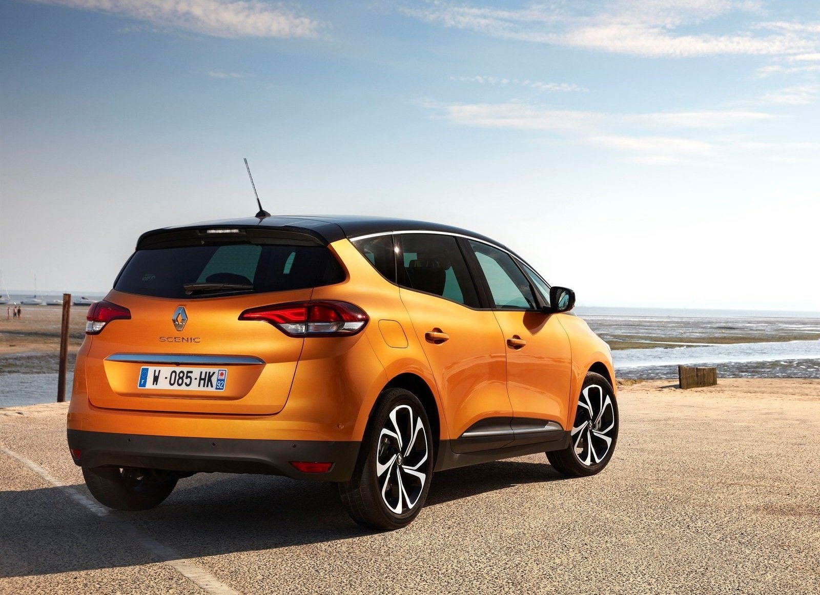 renault-scenic-uzywane