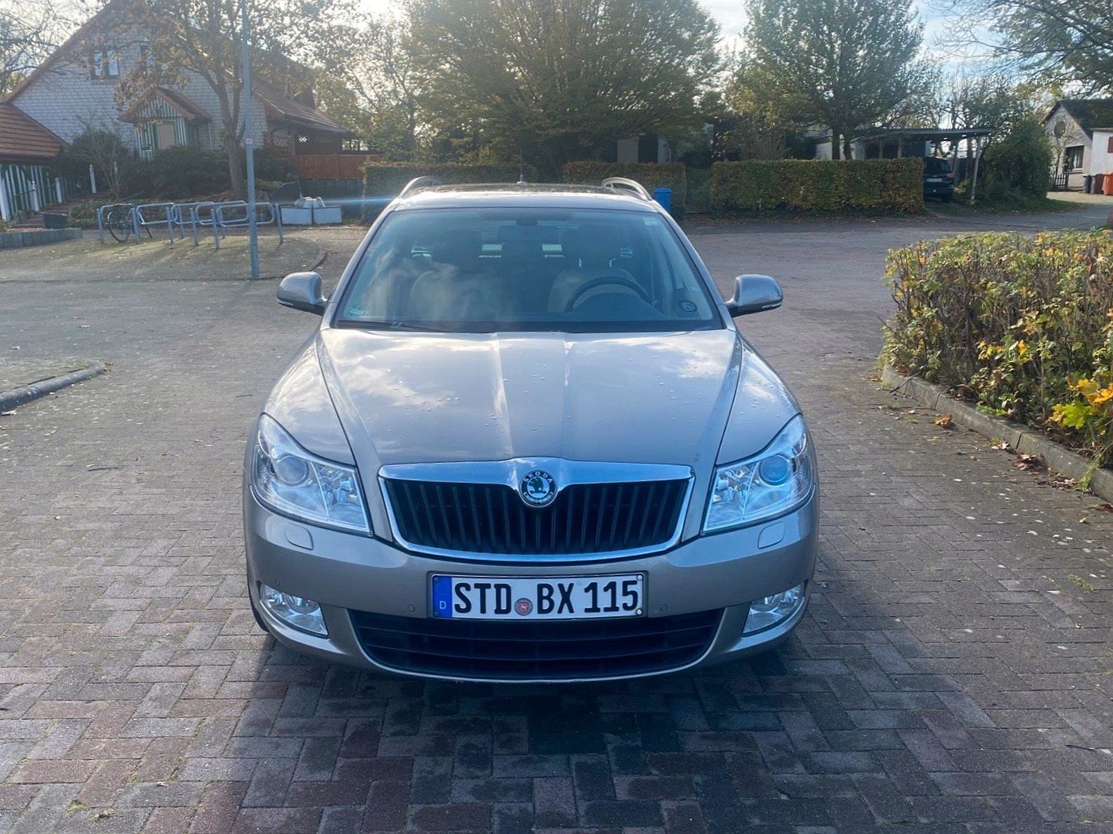 skoda-octavia-combi-niski-przebieg