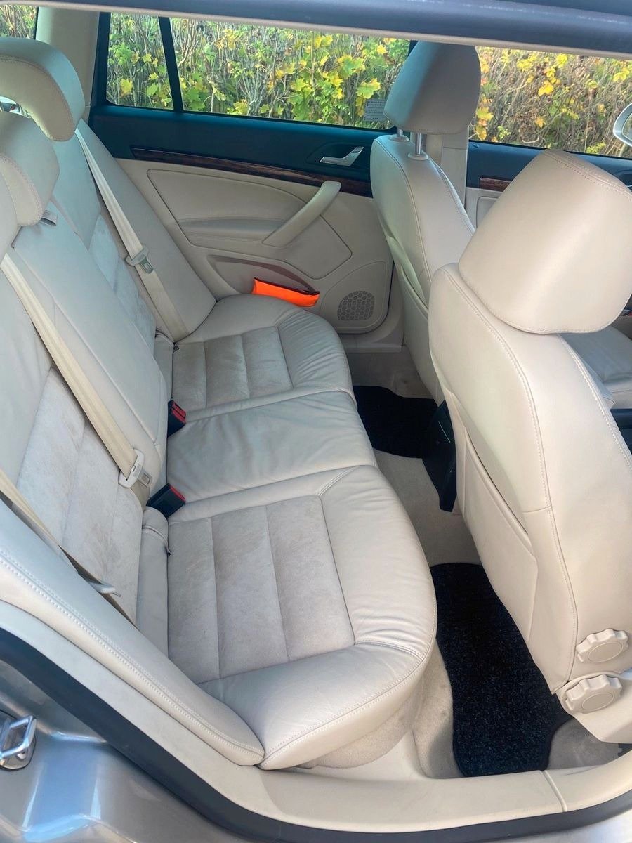 skoda-octavia-combi-niski-przebieg