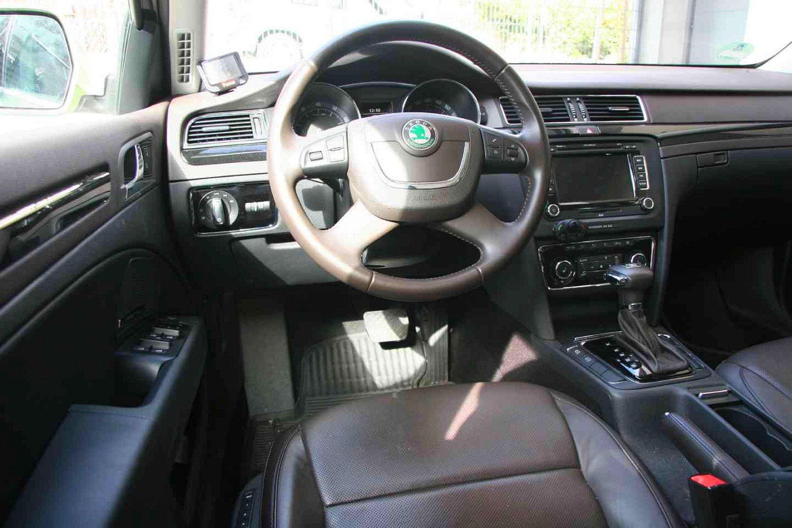 skoda-superb-v6-300-kmh