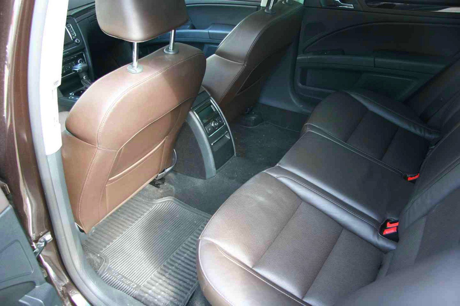 skoda-superb-v6-300-kmh