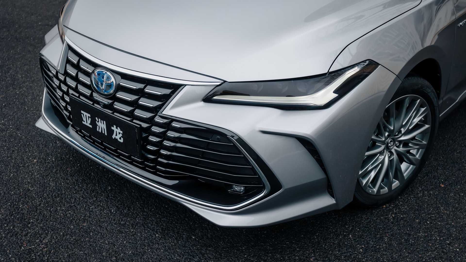 toyota-avalon-hybrid
