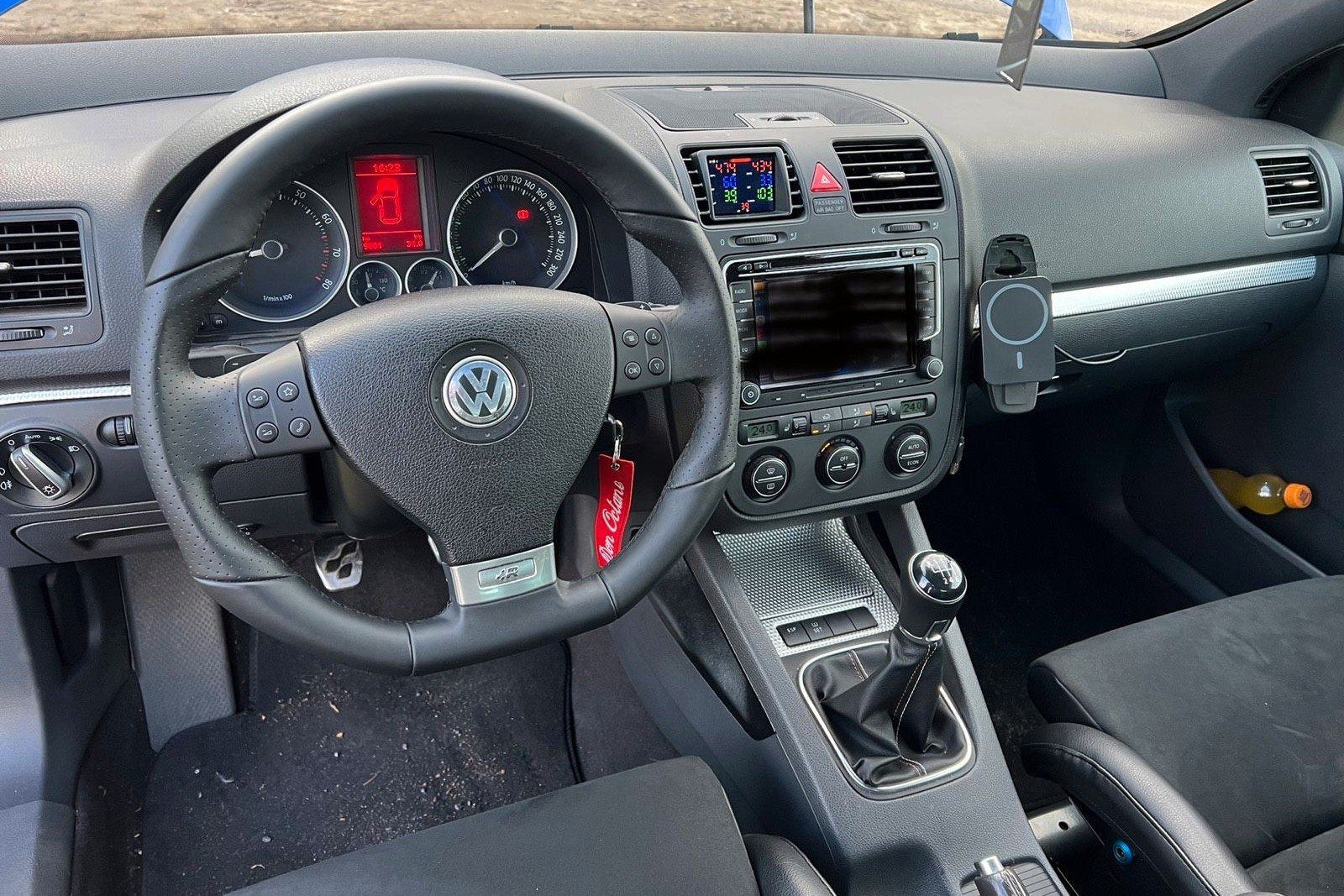 volkswagen-golf-r32-950km