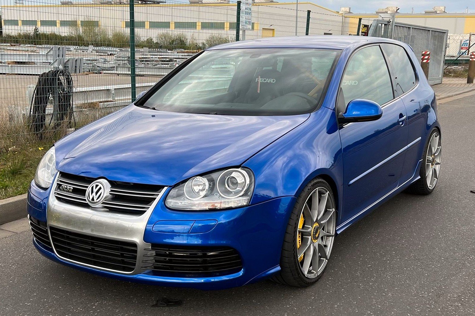 volkswagen-golf-r32-950km