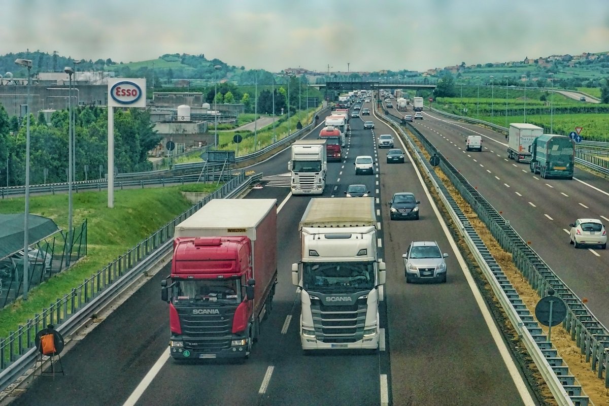 prawo jazdy teren zabudowany miast ograniczenie prędkości prędkość autostrada