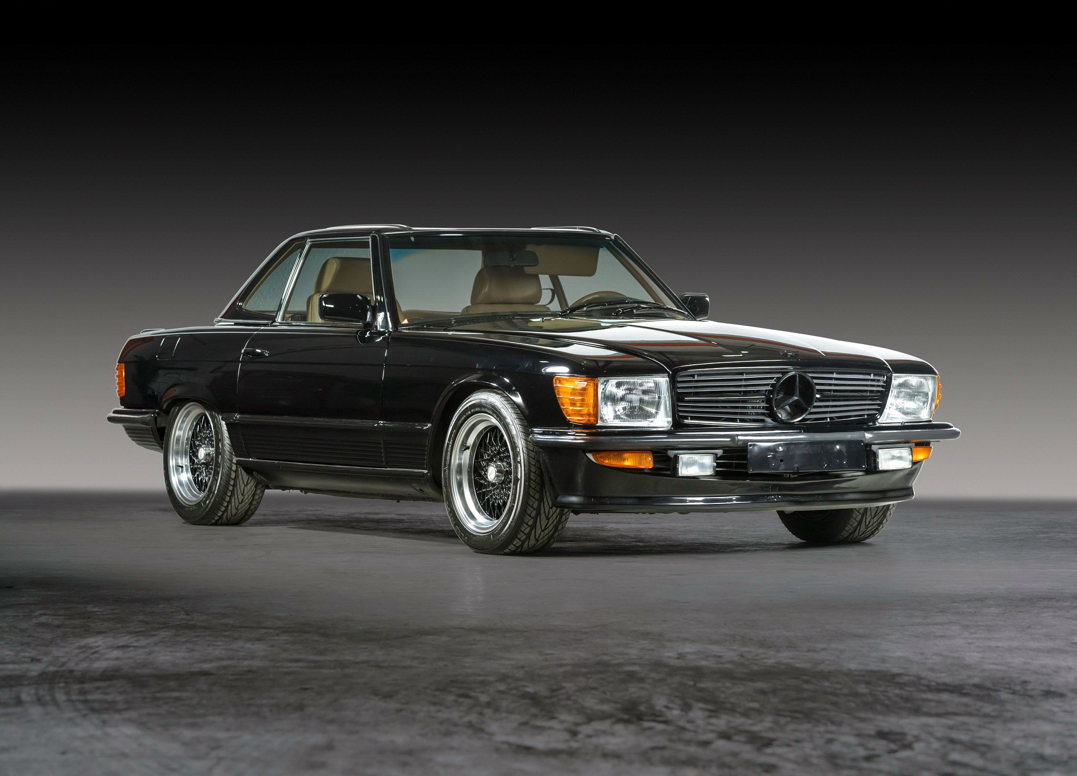 1982-Mercedes-Benz-500-SL-AMG-50-4