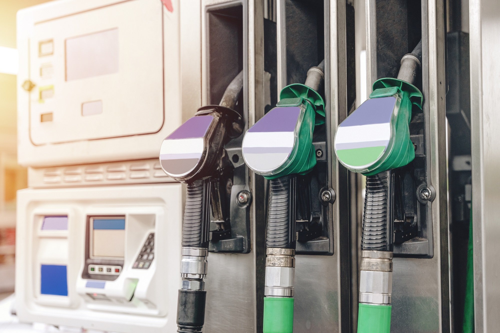 diesel, benzyna, LPG taniej od 1 stycznia