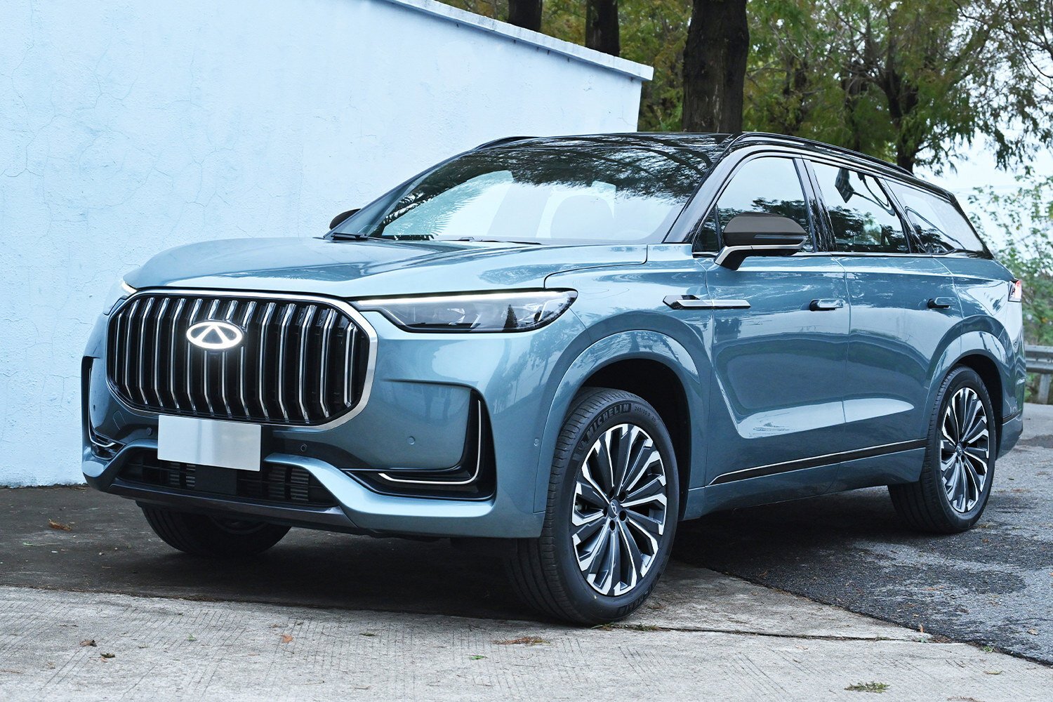 duzy-wielki-suv-chery