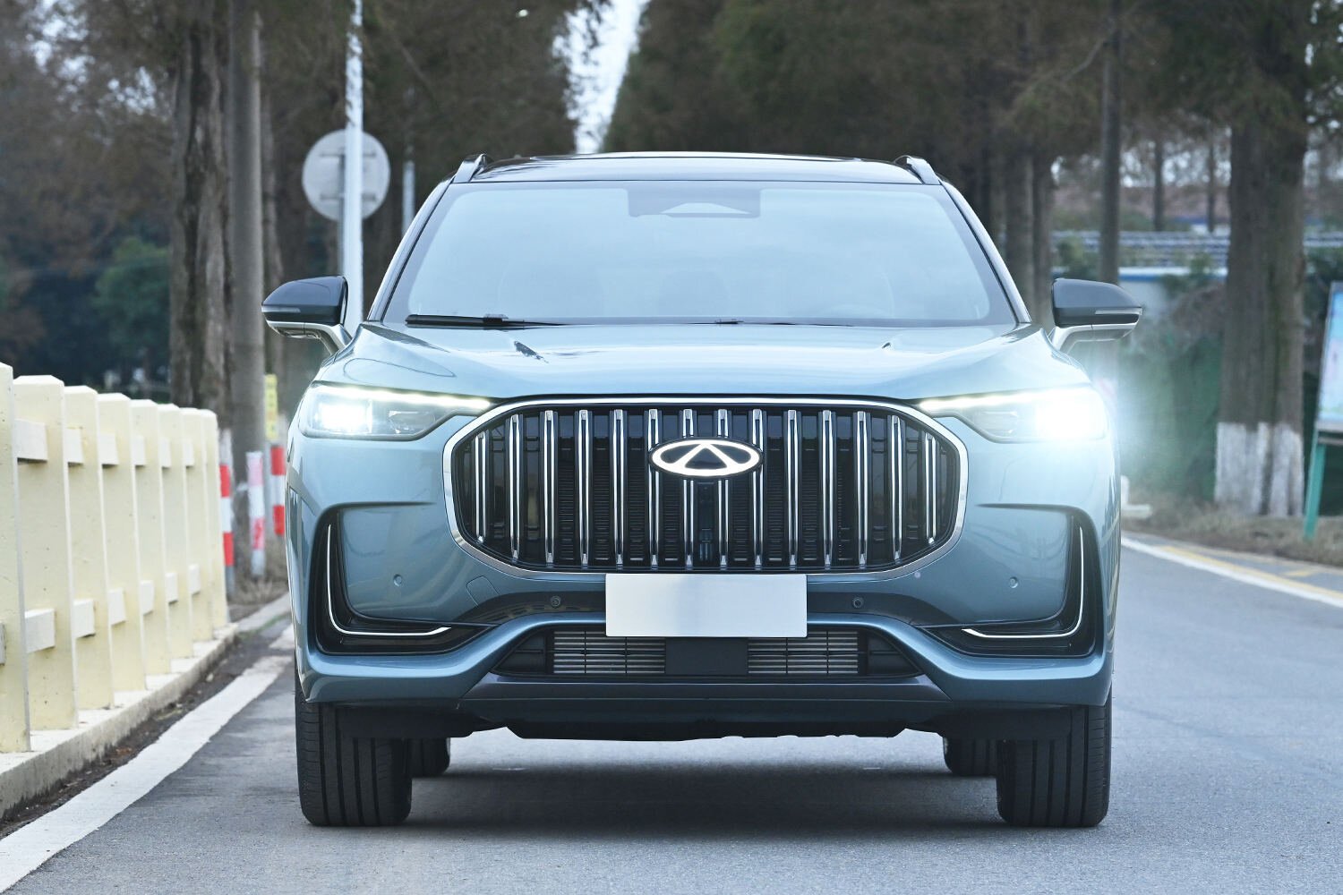 duzy-wielki-suv-chery