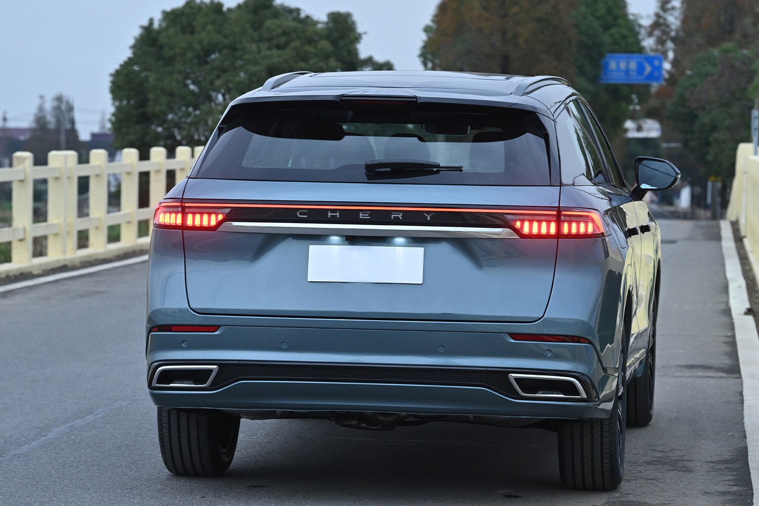duzy-wielki-suv-chery