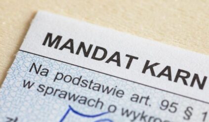 Nie przyjął mandatu na 300 zł. Obronił się, ale kosztowało go to 33 tys. złotych