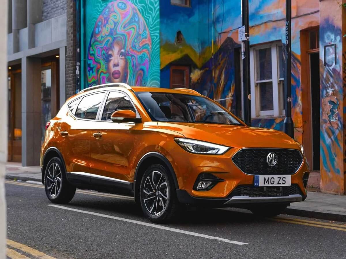 MG-ZS samochód w promocji