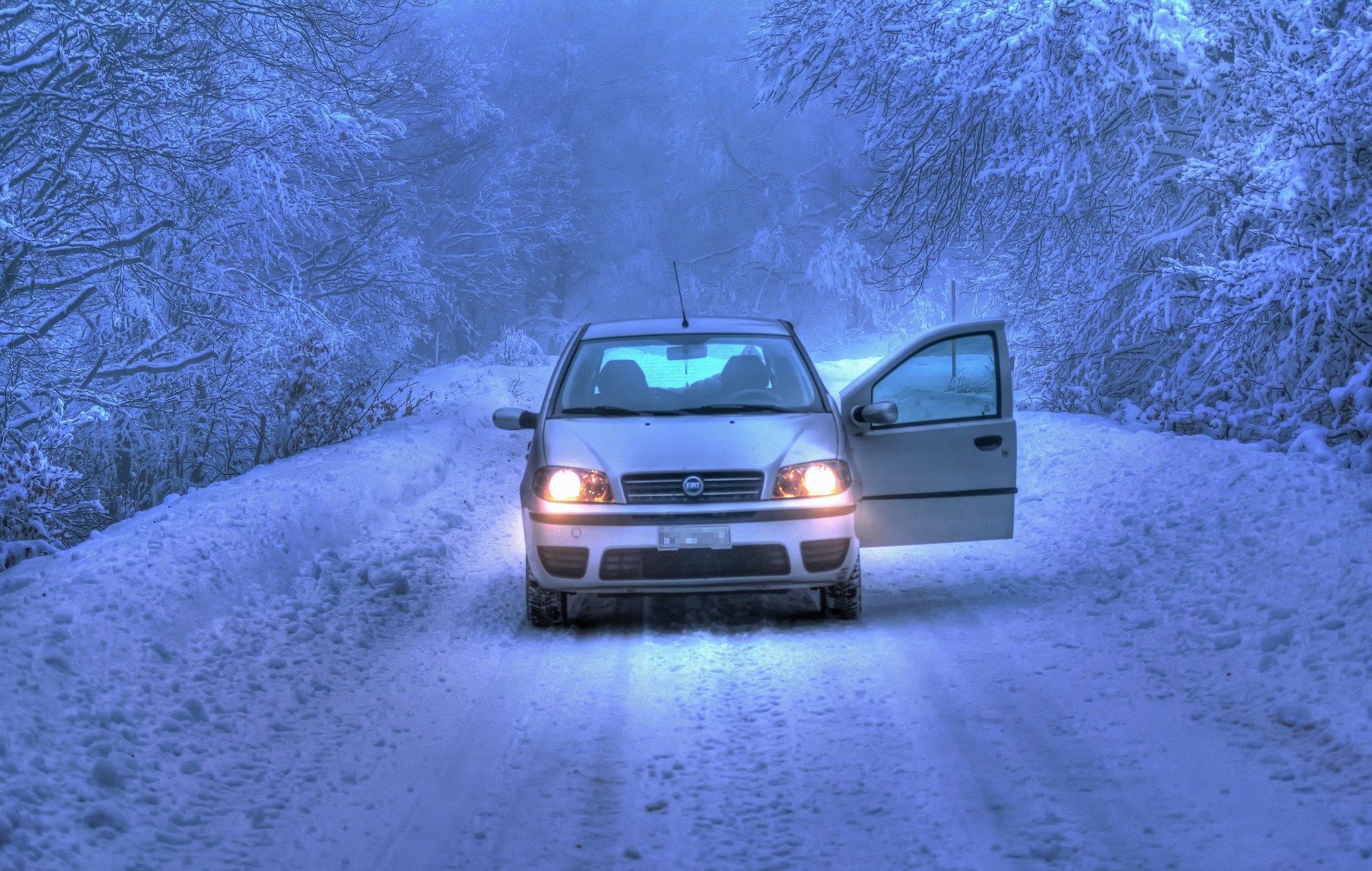 mróz zima śnieg lód prognoza pogoda temperatury imgw samochód