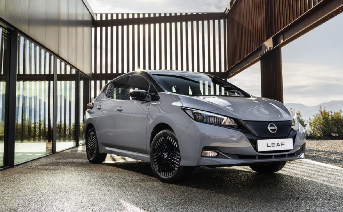 samochod elektryczny nissan leaf